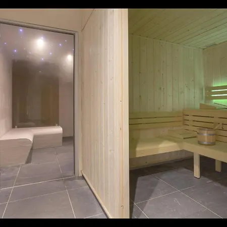 Apartament In With & Pool Tignes