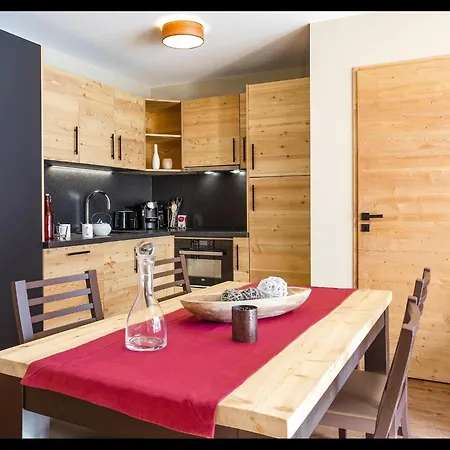 In With & Pool Apartament Tignes