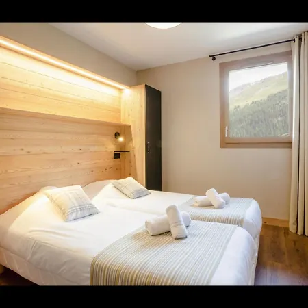 In With & Pool Apartament *