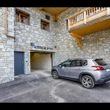 Apartament In With & Pool